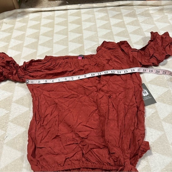 Vince Camuto clip dot bubble sleeve blouse - Picture 5 of 7